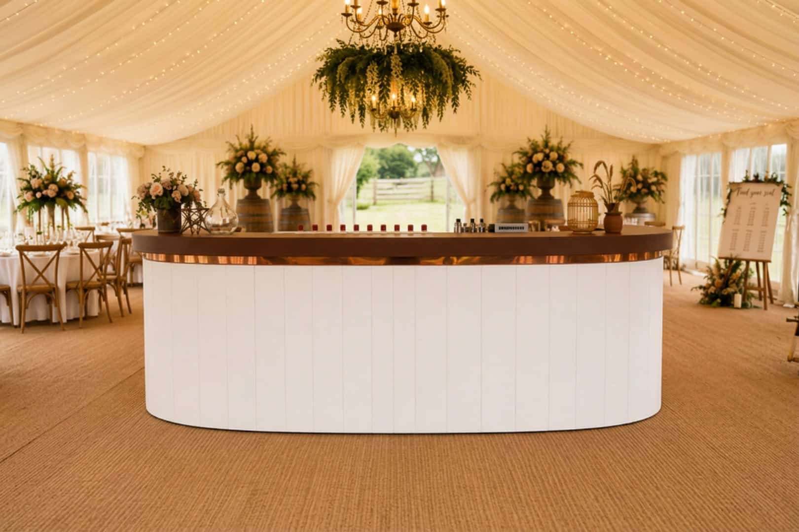 The white bar